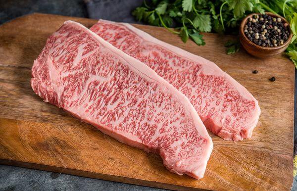 Thịt bò Wagyu là loại thịt bò nổi tiếng nhất thế giới