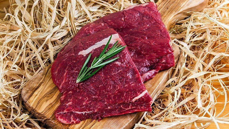 Hàm lượng các chất béo khác nhau chứa trong thịt bò thường nằm ở phần mỡ bò