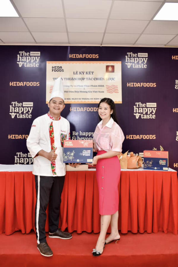 Lễ ký kết Thỏa thuận hợp tác chiến lược giữa HIDAFOODS ? Hội Đầu Bếp Hoàng Gia Việt Nam 