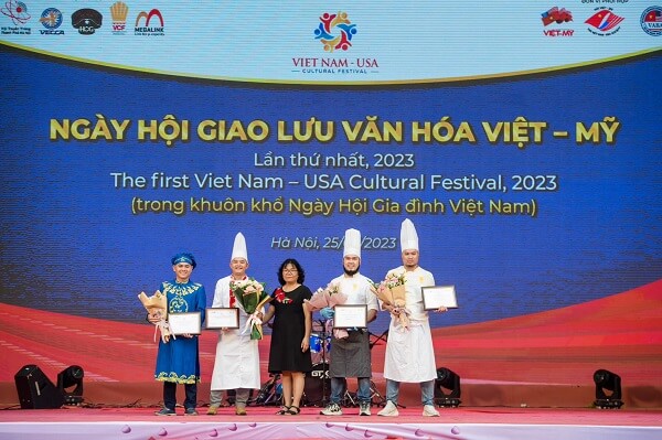 HIDAFOODS tham dự Ngày Hội Giao Lưu Văn Hoá Việt-Mỹ-7