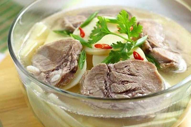 Canh thịt bò măng tươi giàu dinh dưỡng 