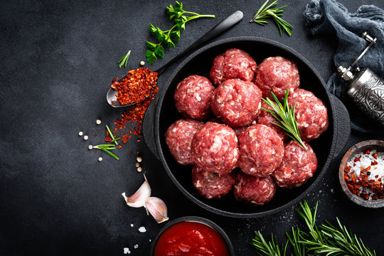 Rau bó xôi là loại rau nổi tiếng giúp tăng cường thị lực, tốt cho tim mạch và hỗ trợ hệ tiêu hóa