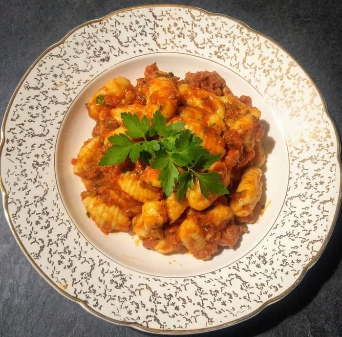 Gnocchi khoai tây xào bò là một món ăn mang phong cách châu Âu