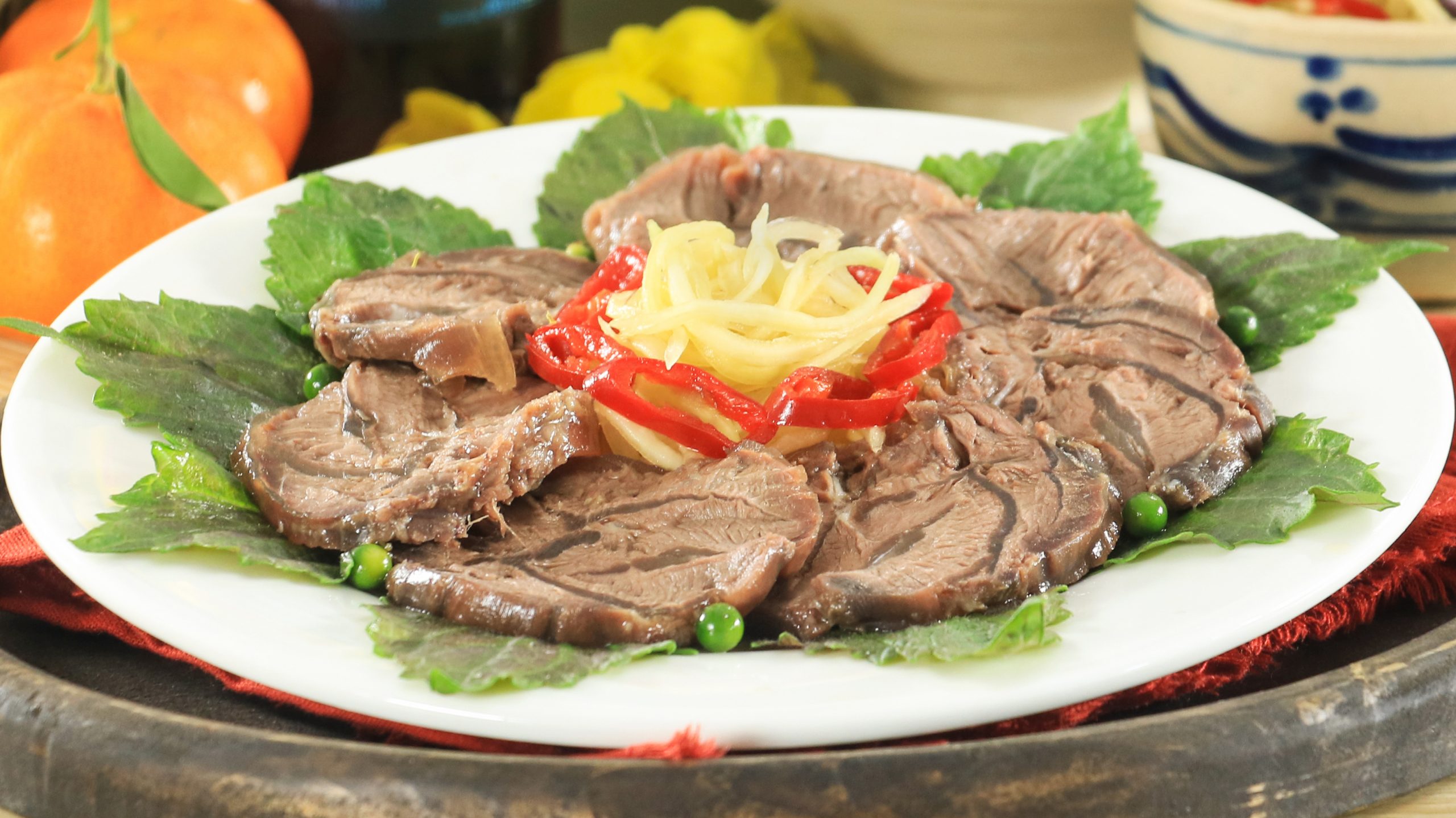 Thịt bò luộc là món ăn đơn giản, giàu dinh dưỡng rất thích hợp cho người đang giảm cân