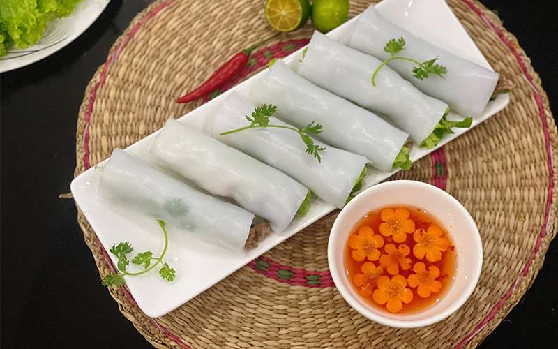 Món bánh phở cuốn thịt bò thành phẩm 